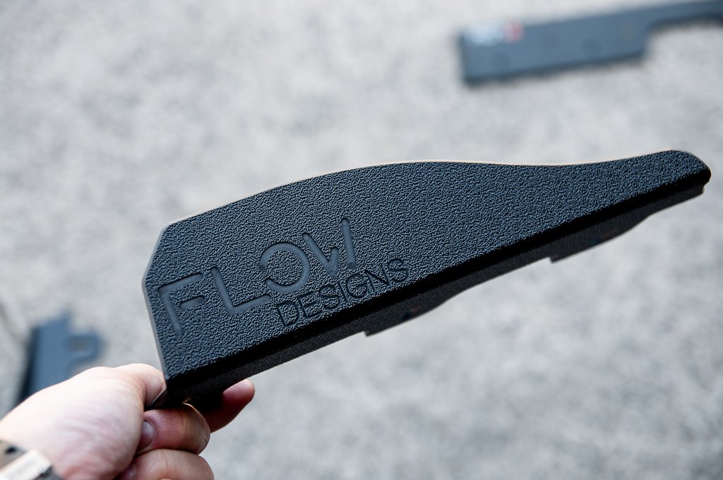 Flow Designs MK7 Golf R Side Skirt Winglets - Pair