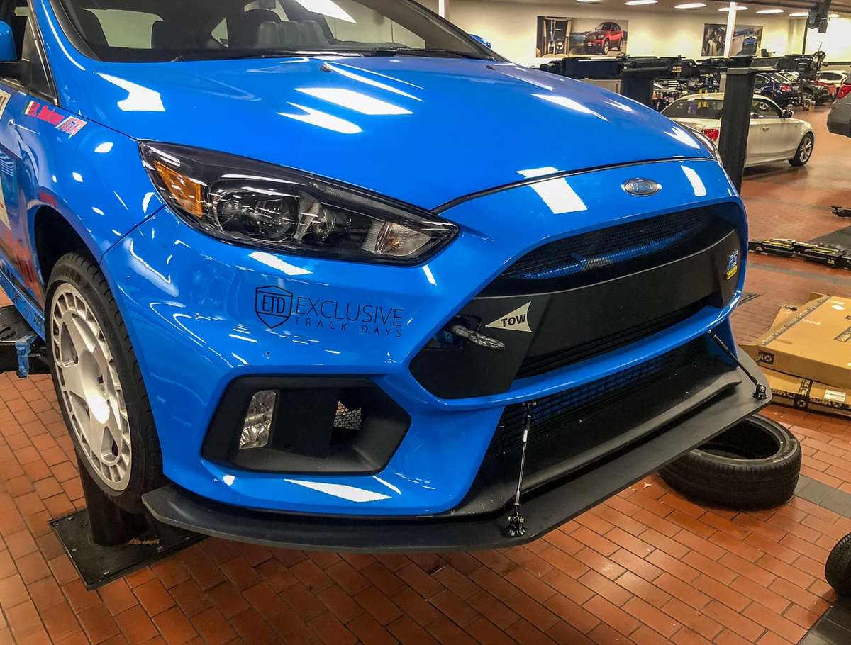 Ford Focus RS Verus Engineering Street Front Splitter