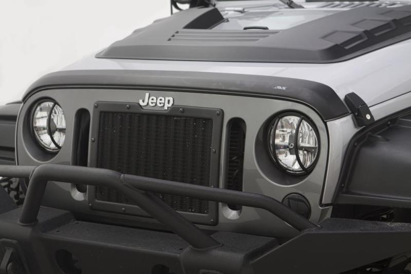 AVS 07-18 Jeep Wrangler Unlimited Ventvisor &amp; Aeroskin Deflector Combo Kit - Matte Black