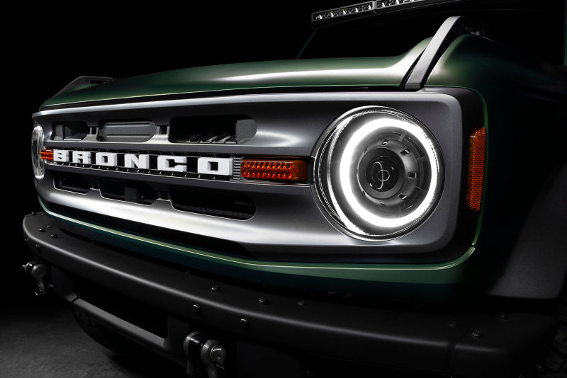 Oracle 2021+ Ford Bronco Oculus  Bi-LED Projector Headlights - Amber/White Switchback - 5886-023