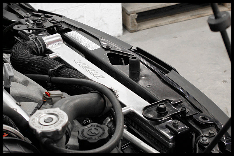 Mishimoto 01-05 Dodge Neon SRT-4 Manual Aluminum Radiator - MMRAD-NEO-01